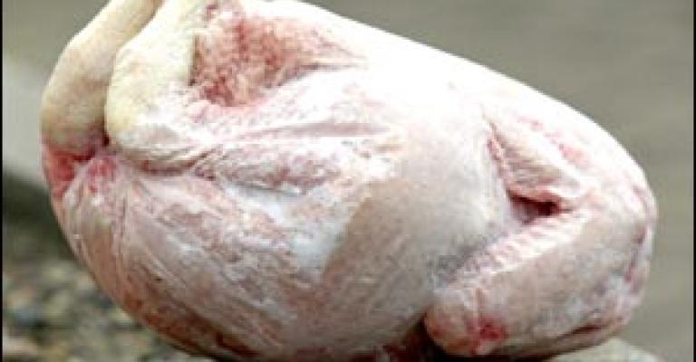 استيراد الدواجن المجمدة يلحق اضرارا بالمنتج المحلي استيراد الدواجن المجمدة يلحق اضرارا بالمنتج المحلي