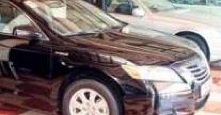 سيارة جديدة لرئيس جامعة رغم إعلان وقف الشراء