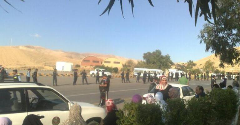 فيديو.. من اطلق الرصاص على شباب " 15 مايو" فيديو.. من اطلق الرصاص على شباب " 15 مايو"