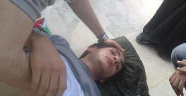 الأمن يقر بارتكاب أخطاء في مسيرة العودة و المعايعة تشتكي على احد رجال الامن الأمن يقر بارتكاب أخطاء في مسيرة العودة و المعايعة تشتكي على احد رجال الامن