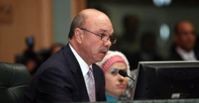 صوت.. الشريدة يعتزم مقاضاة الفايز ويصفه بـ ” القمعي”