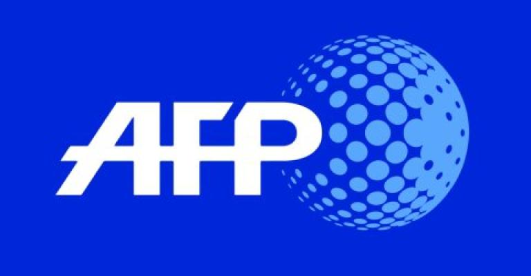 نواب واعيان الطفيلة يطالبون باعتذار الفرنسية