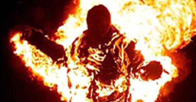 موظف يحرق نفسه داخل بلدية المفرق