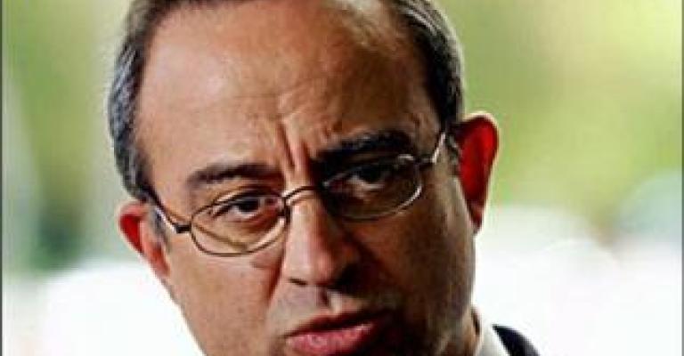 الربيع العربي: الطريق الى الديموقراطية العربية مليء بالتقلبات والمطبات 