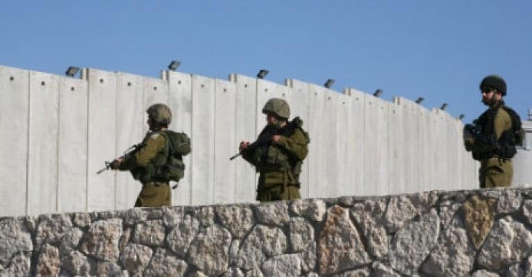 مناهضة جدار الفصل تؤكد على ضورة مقاومة الجدار حتى هدمه مناهضة جدار الفصل تؤكد على ضورة مقاومة الجدار حتى هدمه