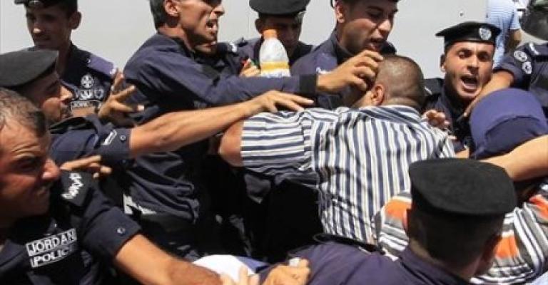 العمل الإسلامي: المشكلة ليست مع اﻷجهزة اﻷمنية وإنما مع أصحاب القرار العمل الإسلامي: المشكلة ليست مع اﻷجهزة اﻷمنية وإنما مع أصحاب القرار