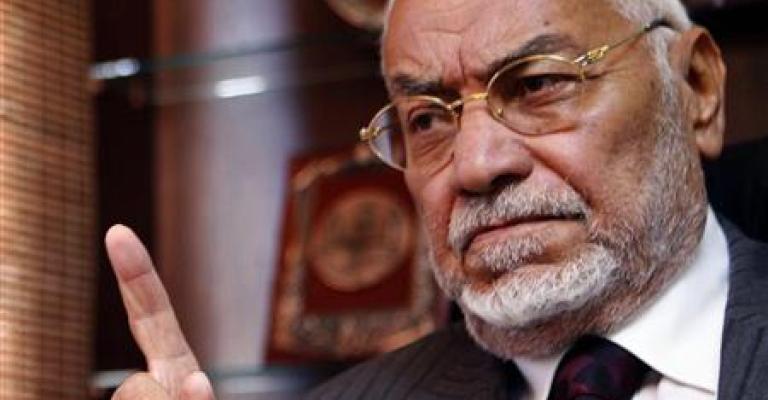 مهدي عاكف يصل الأردن للمشاركة في مهرجان الأقصى