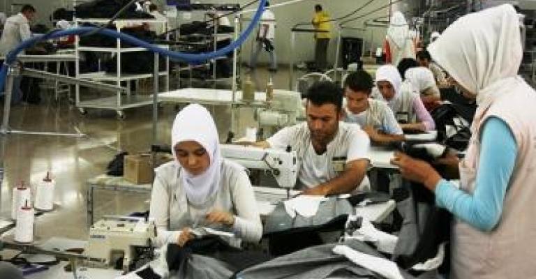 إضراب عمال مصنع الصافي للألبسة إضراب عمال مصنع الصافي للألبسة