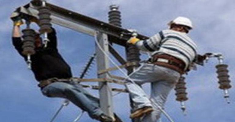 اتفاق نيابي يعلق إضراب عمال الكوابل اتفاق نيابي يعلق إضراب عمال الكوابل