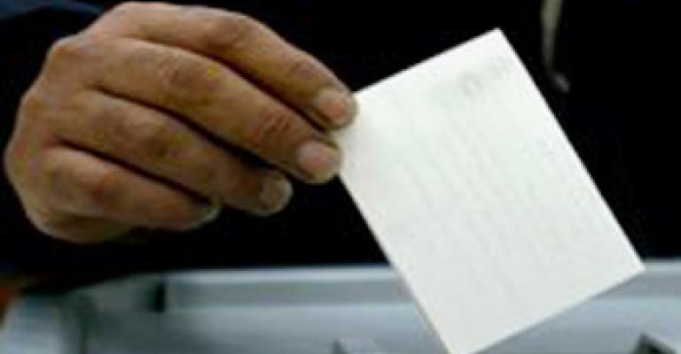 تخفيض سن الترشح لـ25 بين التأييد والرفض