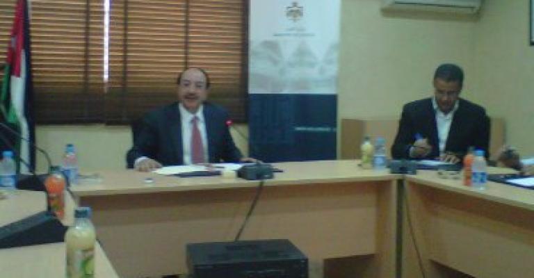 وزير العدل يدافع عن تعيين قضاة المحكمة الدستورية وزير العدل يدافع عن تعيين قضاة المحكمة الدستورية