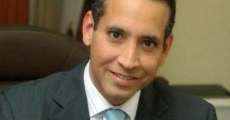 محافظ البنك المركزي يستقيل بعد ضغوط من جهات عليا