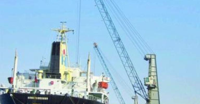 توتر المنطقة يساهم في ازدهار ميناء العقبة 