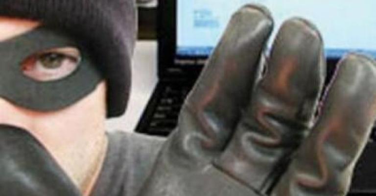 أساليب متنوعة من الاحتيال وتحذيرات أمنية للمواطنين