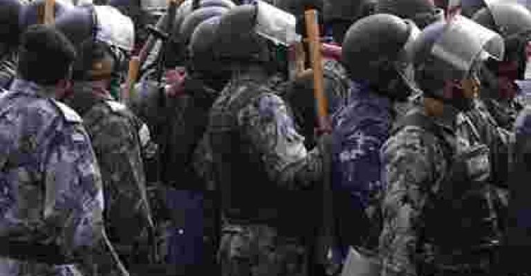 المجالي يعلقون اعتصامهم بعد استخدام الغاز المسيل للدموع ضدهم المجالي يعلقون اعتصامهم بعد استخدام الغاز المسيل للدموع ضدهم