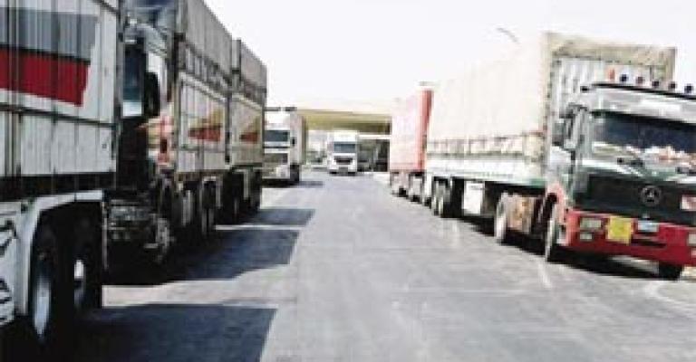 العراق خيار أمام الشاحنات الأردنية بدل سوريا العراق خيار أمام الشاحنات الأردنية بدل سوريا