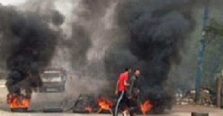 القطرانة: اعمال شغب احتجاجا على منح أراض لمستثمرين القطرانة: اعمال شغب احتجاجا على منح أراض لمستثمرين