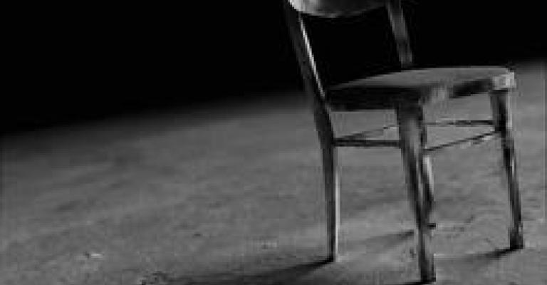 أمسية شعرية.. لم يحضر احد 