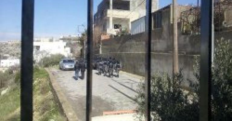 قوات الامن والدرك تحاول اعتقال العبادي قوات الامن والدرك تحاول اعتقال العبادي