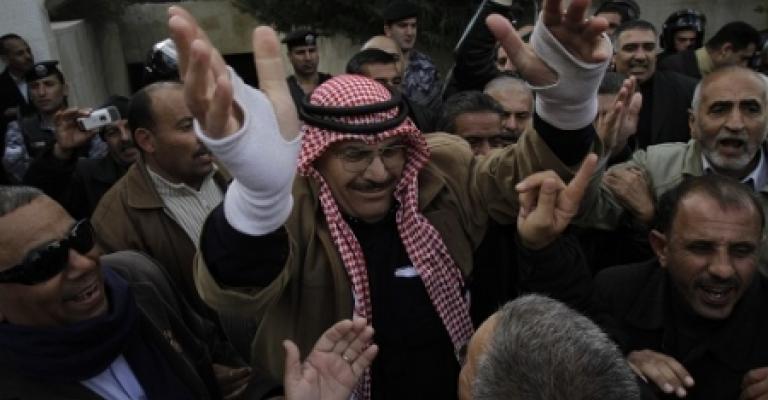 الافراج عن 12 من انصار العبادي والعائلة تعلق التصعيد الافراج عن 12 من انصار العبادي والعائلة تعلق التصعيد