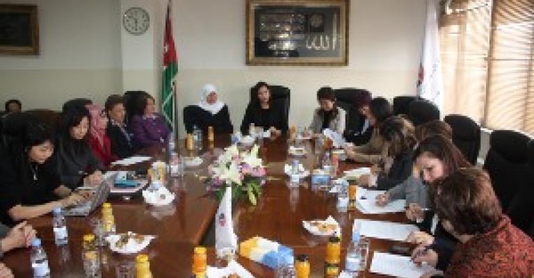 لجنة المرأة في المحامين تستقبل فد من المحاميات اليابانيات