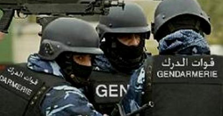 فيديو الدحيات:بدلاء من الدرك للمعلمين وإضراب 38% من المدارس فقط فيديو الدحيات:بدلاء من الدرك للمعلمين وإضراب 38% من المدارس فقط