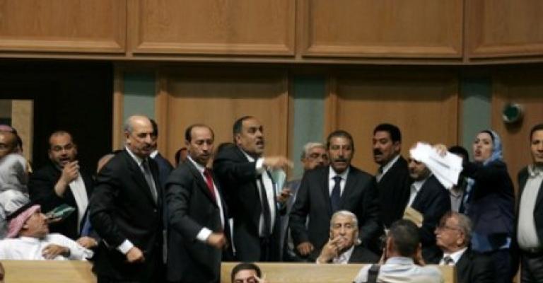 مذكرة أغلبية نيابية تطالب باستمرار لجان التحقيق مذكرة أغلبية نيابية تطالب باستمرار لجان التحقيق