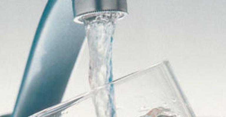 مشروع تحلية يوفر المياه لـ 7 الآف نسمة في البادية الشمالية مشروع تحلية يوفر المياه لـ 7 الآف نسمة في البادية الشمالية