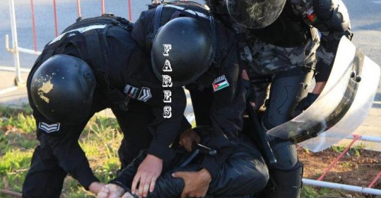 نقل 3 من موقوفي اعتصام الرئاسة للبشير للتحقق من ادعاءات التعذيب