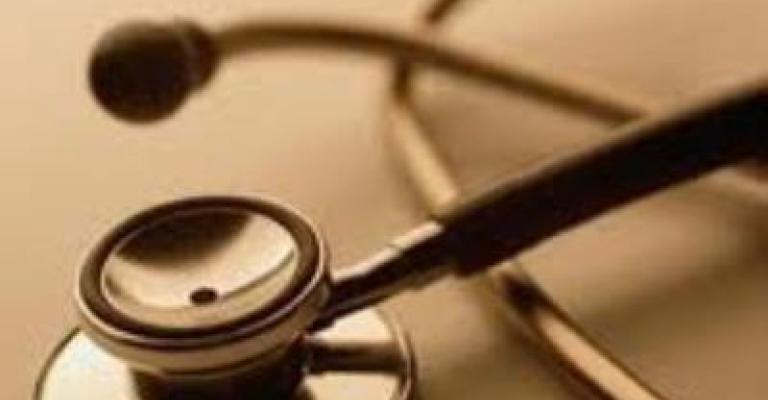 نقابة الأطباء: إعداد دليل إجراءات طبية لتحديد الأخطاء الطبية قبل إقرار القانون