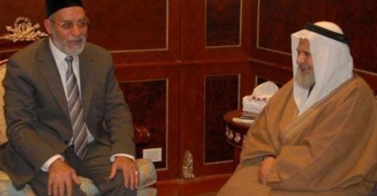 مرشد الإخوان يهنئ سعيد بإعادة انتخابه مراقبا للجماعة مرشد الإخوان يهنئ سعيد بإعادة انتخابه مراقبا للجماعة