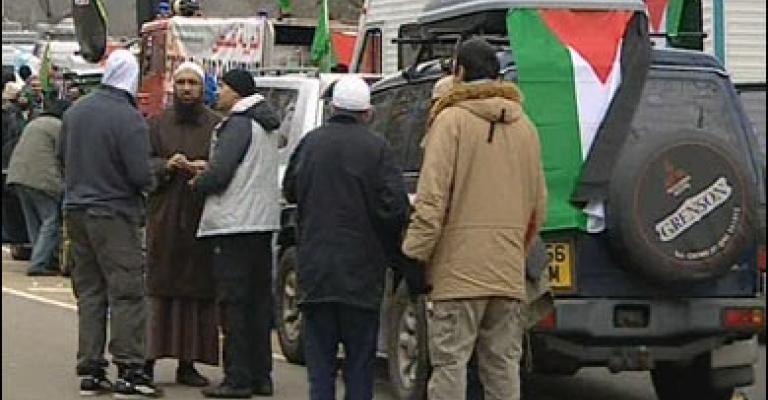 قافلة حق العودة المتجهة إلى غزة تغادر إلى العقبة قافلة حق العودة المتجهة إلى غزة تغادر إلى العقبة