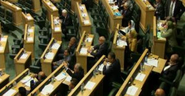 نواب تعليقا على إقرار قانون الأحزاب: المجلس مبرمج- فيديو