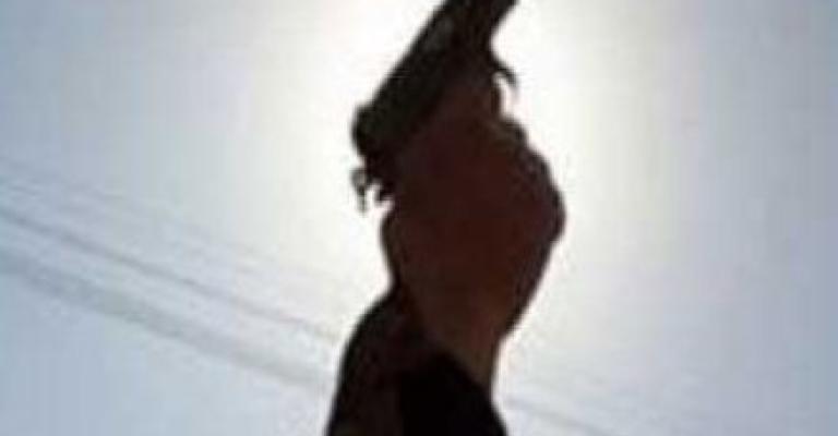 خبراء: خلل اجتماعي يغذي العنف المجتمعي 