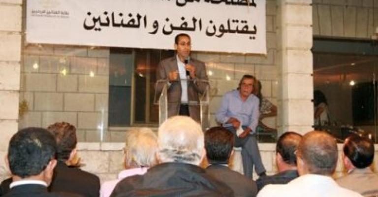 نقيب الفنانين: اعتصام أمام الحجارة الرومانية.. فلا مسؤول معني بنا نقيب الفنانين: اعتصام أمام الحجارة الرومانية.. فلا مسؤول معني بنا