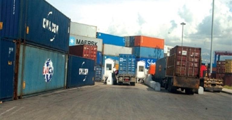 رفع كلف الشحن على التجار نتيجة تعطل المعابر السورية 