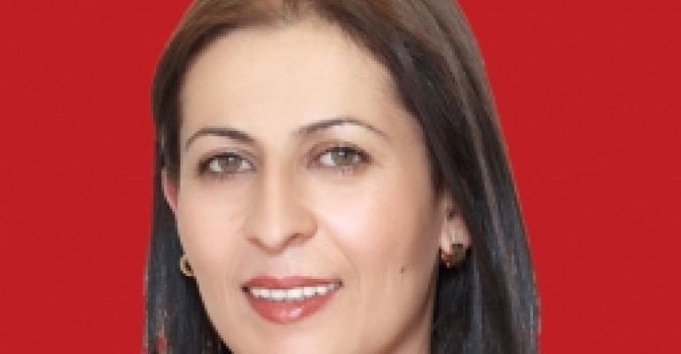 الحكومة تفصل والشعب يلبس الحكومة تفصل والشعب يلبس