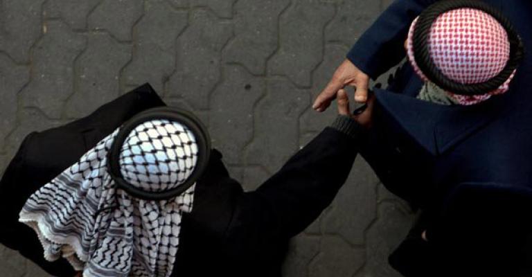 جدل المواطنة يفجر حقوق الأردنيين من اصل فلسطيني جدل المواطنة يفجر حقوق الأردنيين من اصل فلسطيني