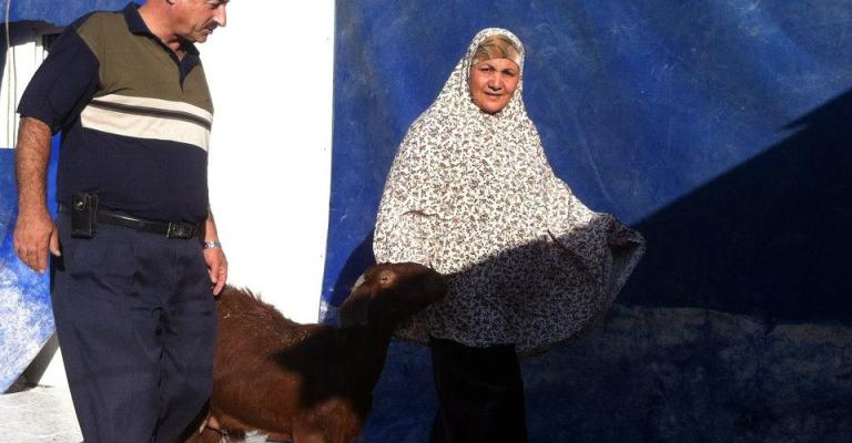 مقدسيون يخلقون مشاريع صغيرة لتعتاش منها العائلات الفقيرة مقدسيون يخلقون مشاريع صغيرة لتعتاش منها العائلات الفقيرة