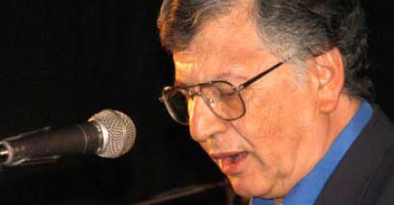 تكريم القاسم في الثقافي الملكي