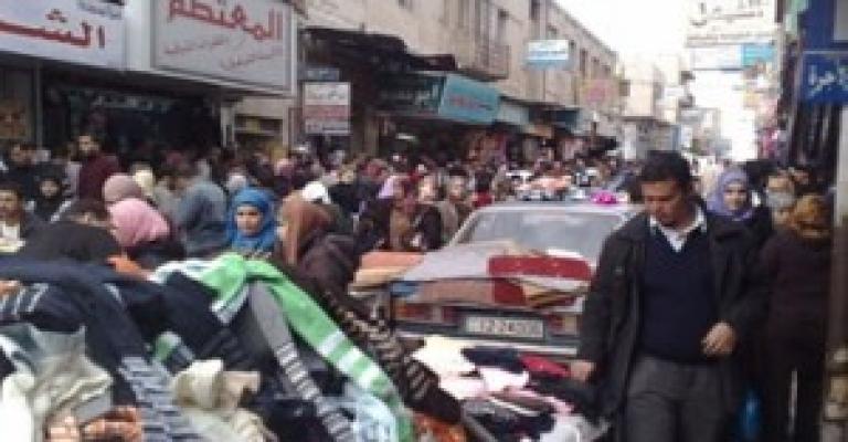 وادي السير: اصحاب البسطات يحرقونها احتجاجا