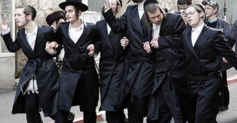 متطرفون يهود يعتزمون اقتحام الأقصى متطرفون يهود يعتزمون اقتحام الأقصى