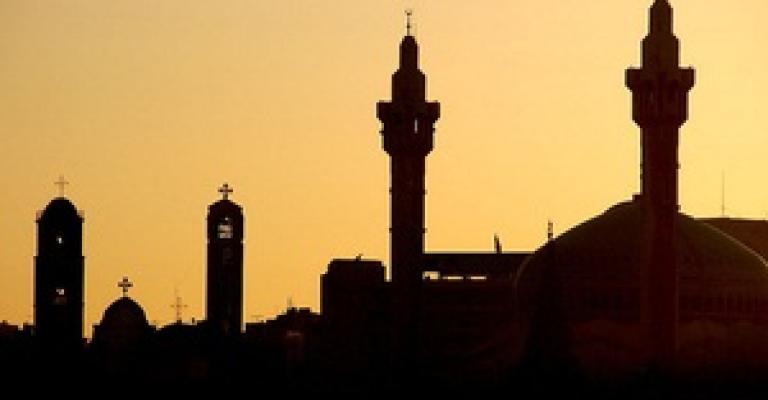 عندما يغيب "المجتمع المدني" عن حقوق الجماعات الدينية 