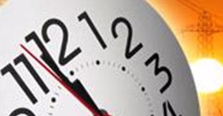 بدء العمل بالتوقيت الشتوي يوم الجمعة بعد القادم بدء العمل بالتوقيت الشتوي يوم الجمعة بعد القادم