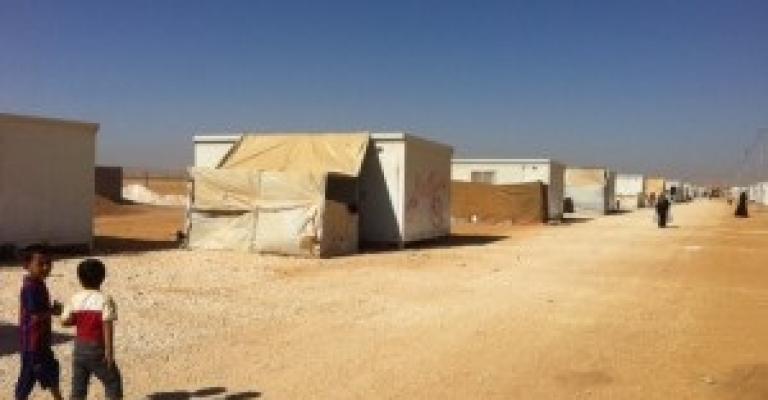 اللاجئون السوريون بحاجة الى 16 الف كرفان اللاجئون السوريون بحاجة الى 16 الف كرفان