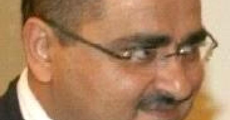 البشير ومهيار ينفيان تهمة الاستثمار الوظيفي البشير ومهيار ينفيان تهمة الاستثمار الوظيفي