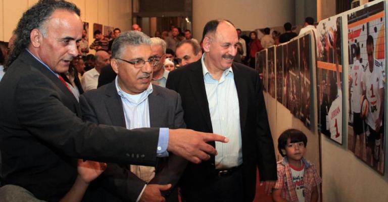 جانب من معرض المصور الرياضي صلاح ابو وهدان الذي افتتح مساء الابعاء في المركز الثقافي الملكي