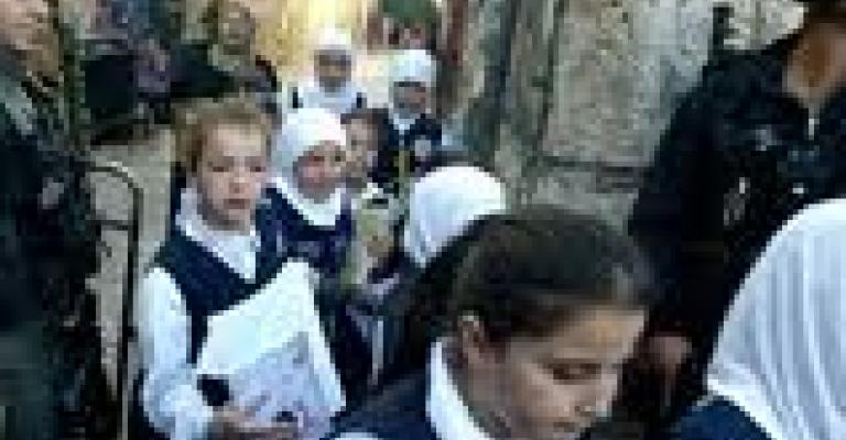  الاحتلال يحتكر نموذج التعليم المثالي بالقدس