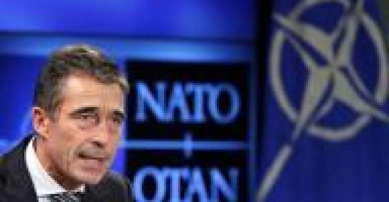 الأطلسي يحذر الأسد من استخدام الأسلحة الكيماوية الأطلسي يحذر الأسد من استخدام الأسلحة الكيماوية