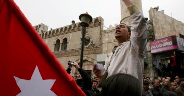 احنا الشعب الخط الاحمر.. امام الحسيني 